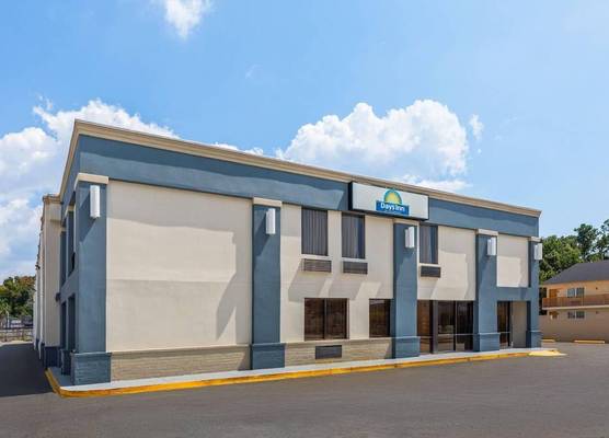 Days Inn by Wyndham Slidell 1