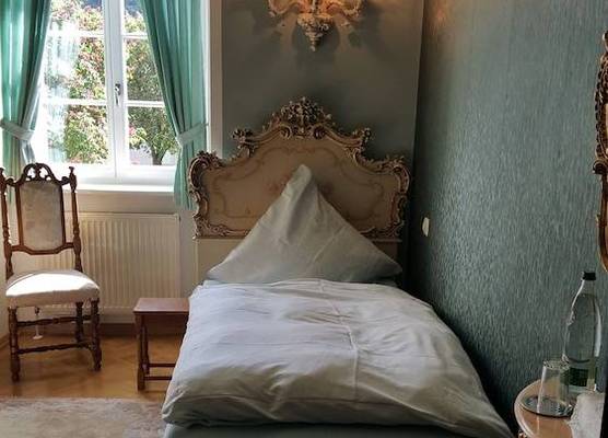 Schloss Sennfeld - Hotel & Restaurant & Veranstaltungsort 1