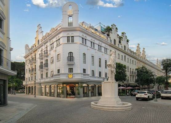 Elegant Boutique Hotel Ha Long 1