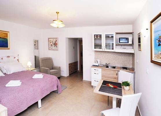 Nika Family Apartments 1