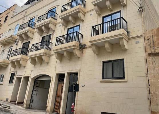 Camenzuli Apartments 1