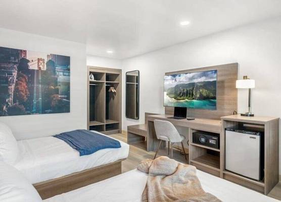 Geary Parkway Motel 1