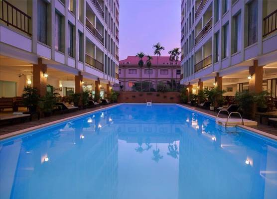 Smiling Hotel 1