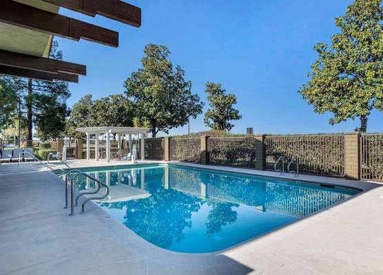 Best Western Orchard Inn 1