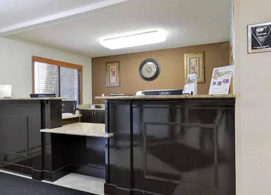 Americas Best Value Inn and Suites Bismarck 1