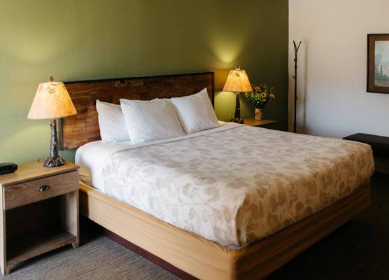 Brown County Inn 1