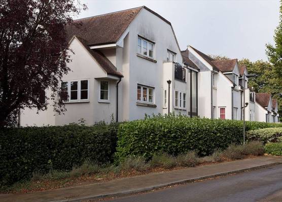 Quiet 2 Bedroom Apartment in Headington, Close to Oxford Hospitals & Brookes University 1