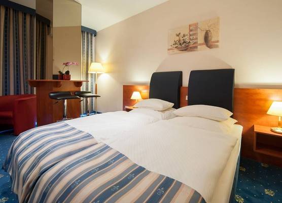 SkyHotelGwarna 1