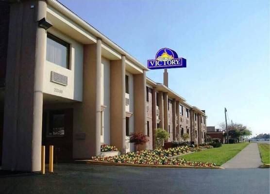 A VICTORY HOTEL - SOUTHFIELD 1