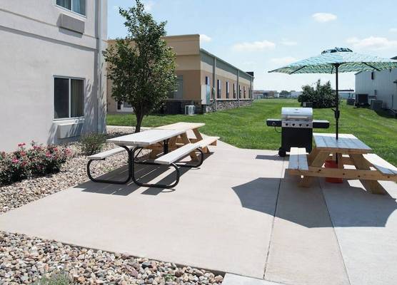 Holiday Inn Express & Suites BURLINGTON by IHG 1