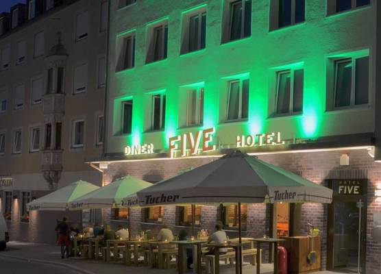Hotel FIVE 1