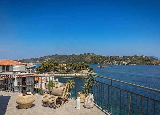 The Rock Suites 1