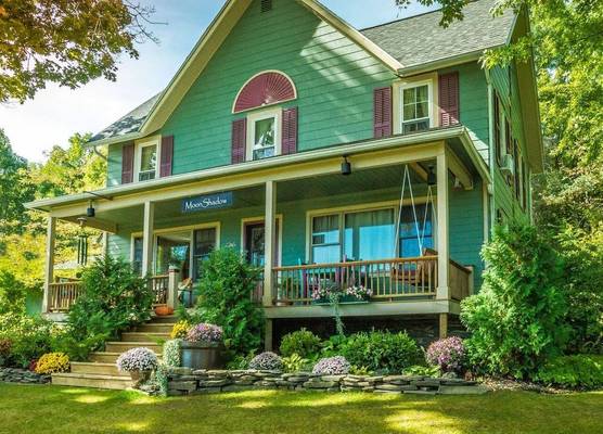 Moonshadow B&B 1