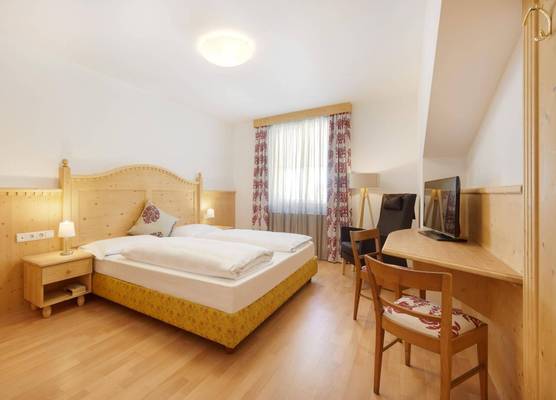 Parkhotel Post 1