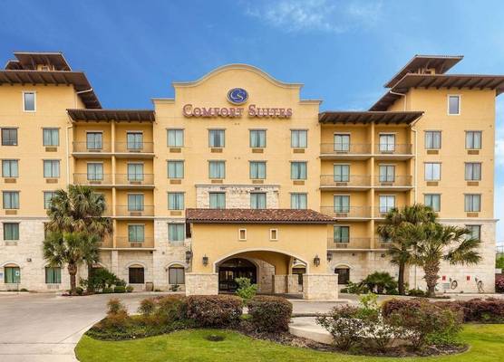 Comfort Suites Alamo-River walk 1