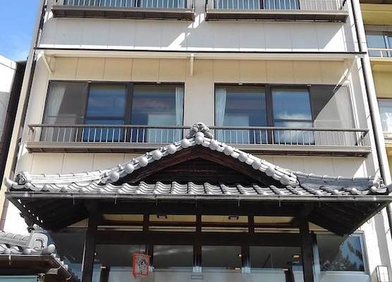 Sakuraya 1
