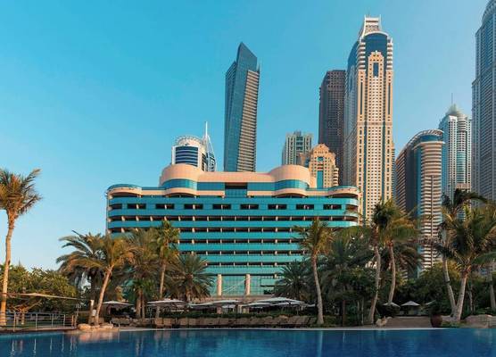 Le Meridien Mina Seyahi Beach Resort & Waterpark 1