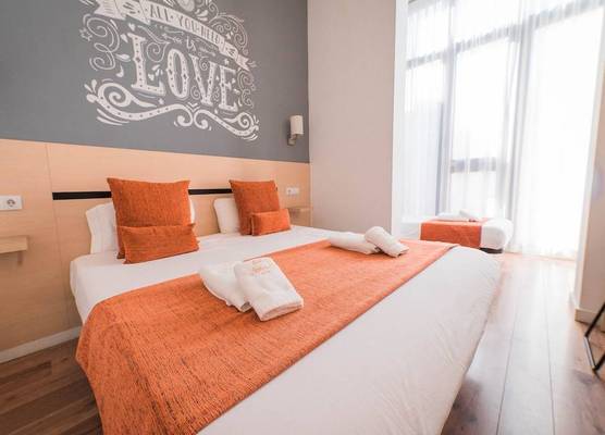 Hostal Live Natura Barcelona 1