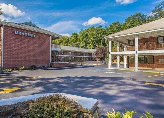 Days Inn by Wyndham Elmsford 1