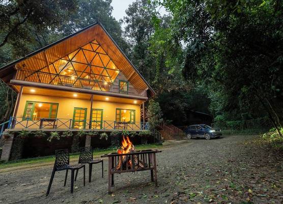 Latitude 29 by The Lake Resort 1