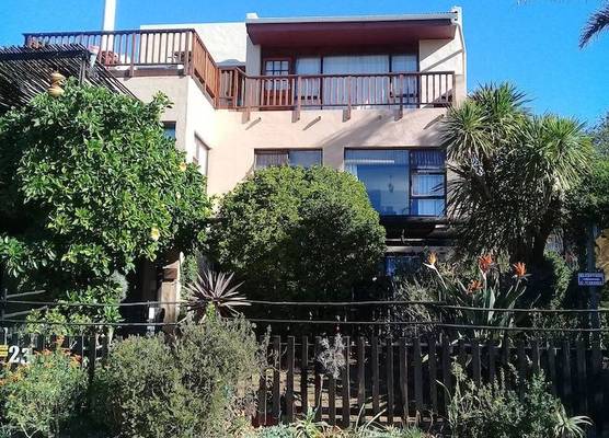 A1 Kynaston Guest House bed and breakfast or self catering 1