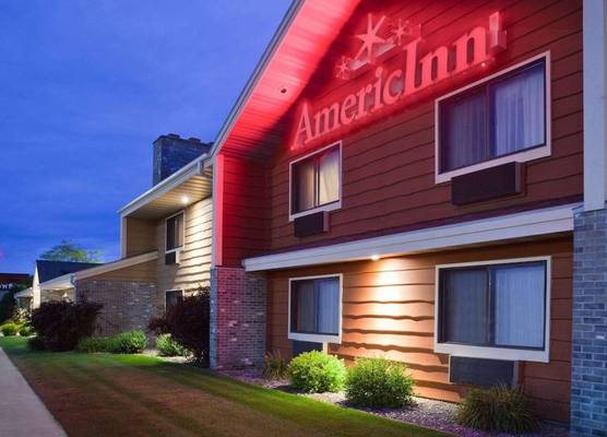 AmericInn by Wyndham Plover Stevens Point 1