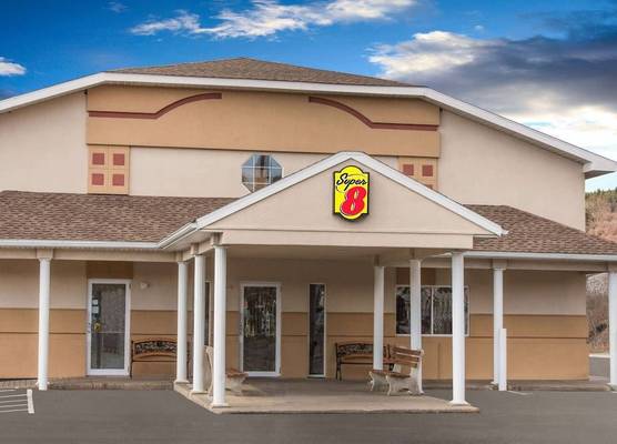 Super 8 by Wyndham Clearfield 1
