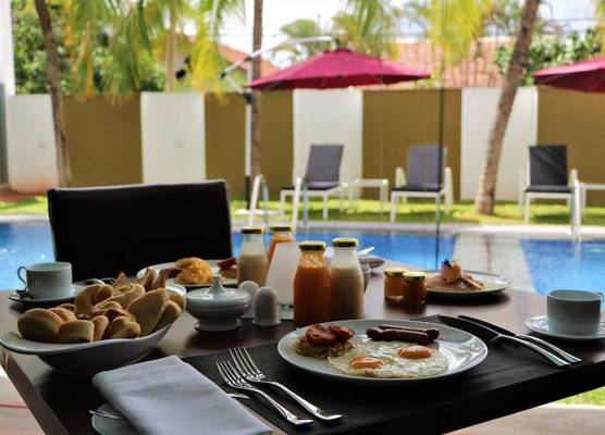 Daffodils Beach Negombo 1