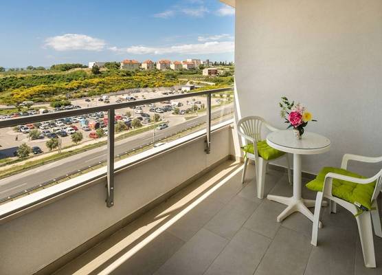 A1 - Modern apt With the Terrace & sea View 1