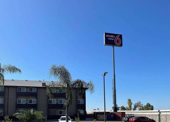 Studio 6 Suites Delano, CA 1