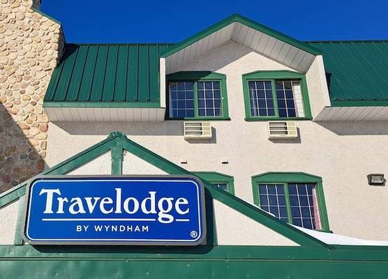 Travelodge by Wyndham Lacombe 1