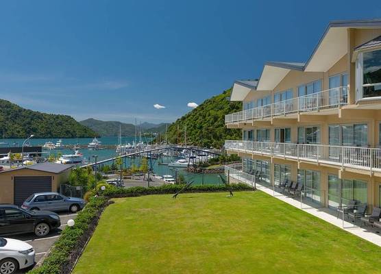 Beachcomber Inn Picton 1