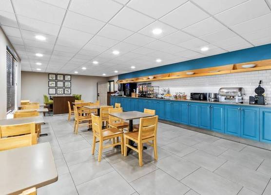 Country Inn & Suites by Radisson, Aiken South 1