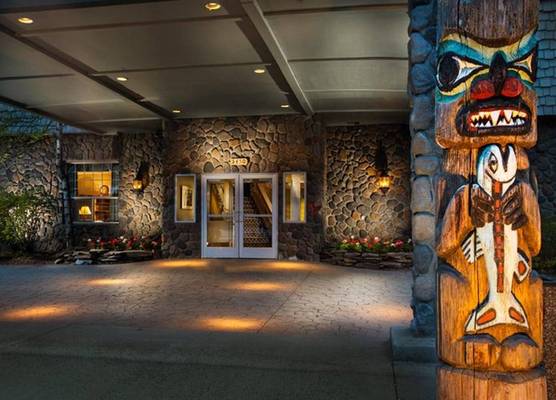 Coast Inn at Lake Hood 1