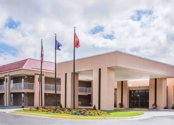 Ramada by Wyndham Wytheville 1