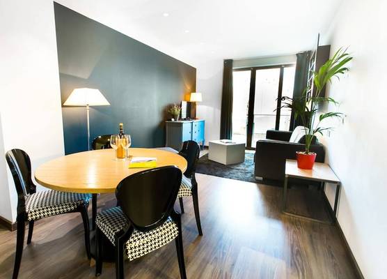 Cosmo Apartments Consell de Cent - Plaza Universitat 1