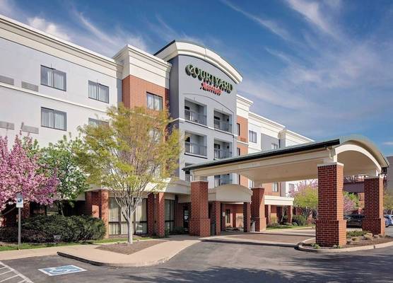 Courtyard by Marriott Pittsburgh West Homestead Waterfront 1