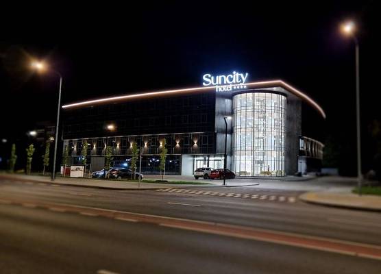 Suncity Hotel & SPA 1