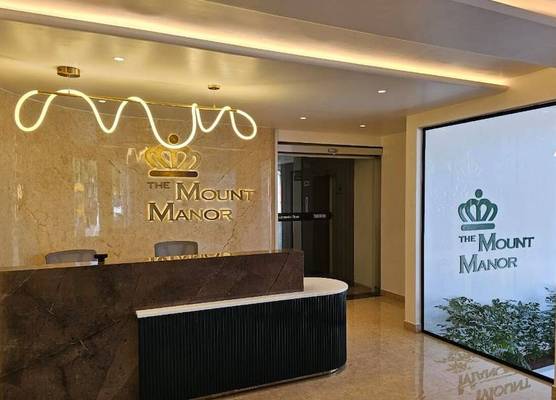 Mount Manor 1