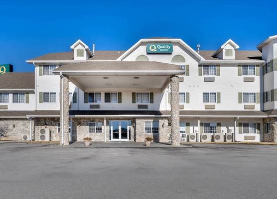 Quality Inn & Suites Lincoln North 1