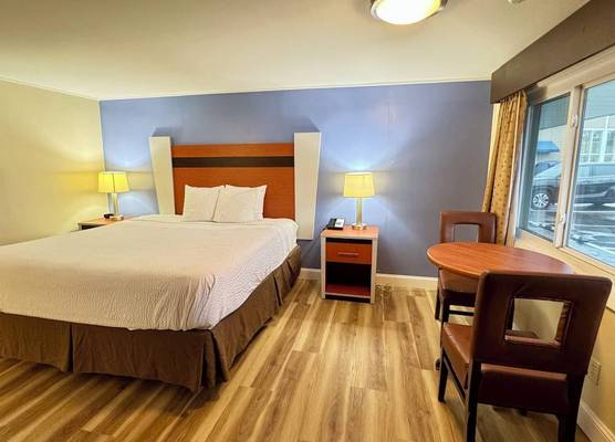 Days Inn by Wyndham - Cape Cod 1