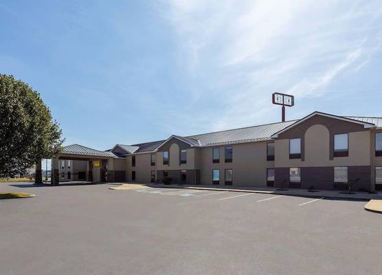 Super 8 by Wyndham Shepherdsville - Louisville South I65 1
