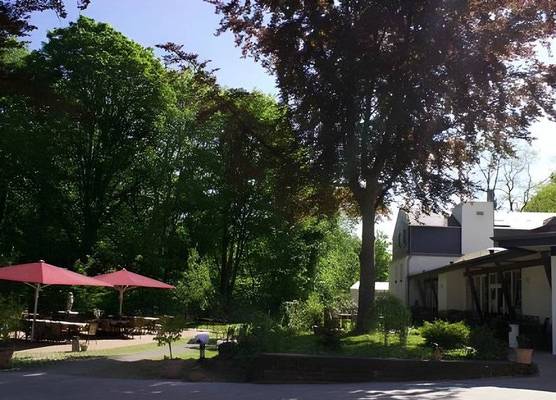 Schroeders Stadtwaldhotel 1