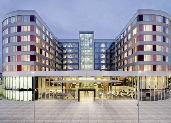 Movenpick Hotel Stuttgart Airport 1