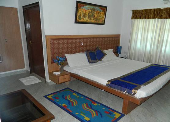 Magnum Resorts Candolim 1