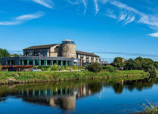 Riverside Park Hotel 1