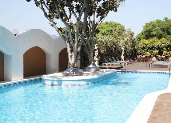 Augusta Club & Spa - Adults Only 1