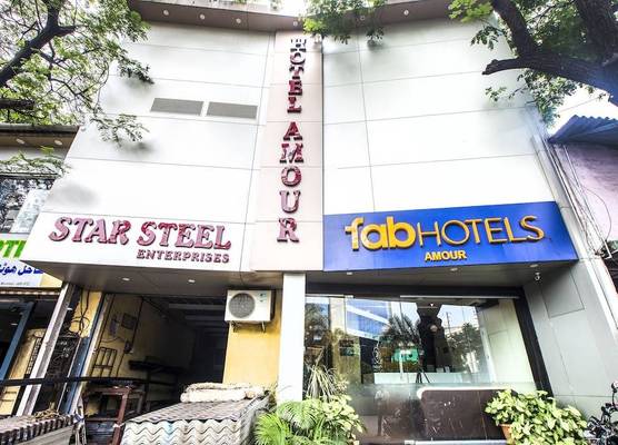 Townhouse Andheri Sakinaka Metro Formerly Hotel Amour 1