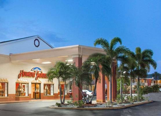 Howard Johnson by Wyndham Ft. Myers FL 1