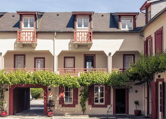 Le Clos du 5 - Appart Hotel Bagneres 1